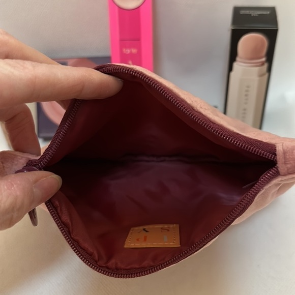 6-Piece Summer Glow Beauty Set Featuring Fenty, Tarte, and The Beauty Crop - NWT - Picture 8 of 8